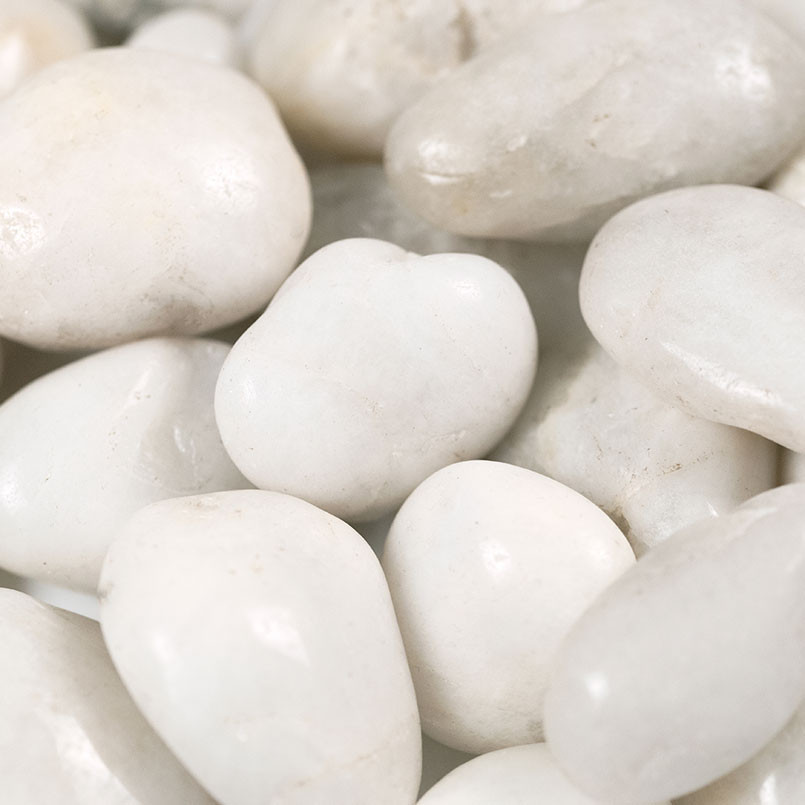 MSI Piedra Himalaya White Polished Pebbles .75" - 1.25" Medium Finish 20 LB